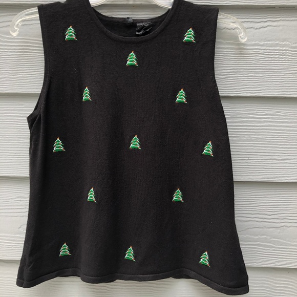 Christmas Sleeveless Embroidered Petite Sweater - Picture 1 of 5